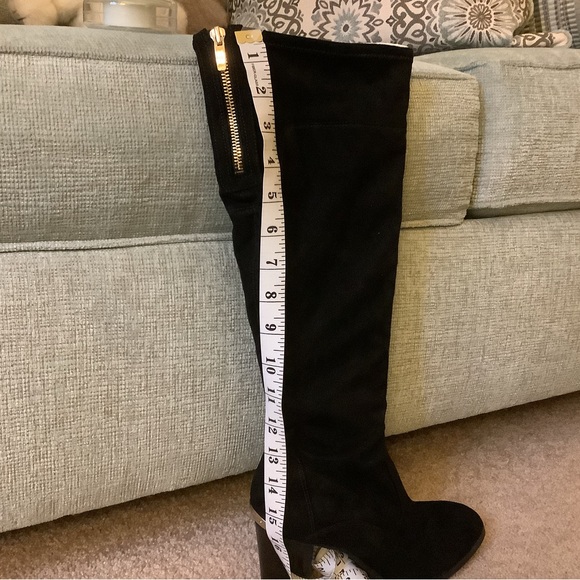 Marc Fisher Sexy, soft, and stunning black boots! - Picture 8 of 13